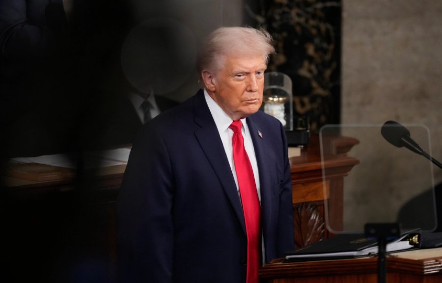 Irani mbylli sërish Ngushticën e Hormuzit, reagon Trumpi