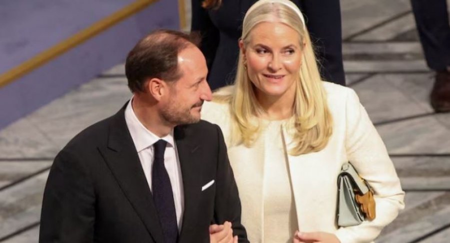 Princesha e Norvegjisë thotë se është ‘manipuluar dhe mashtruar’ nga Epstein