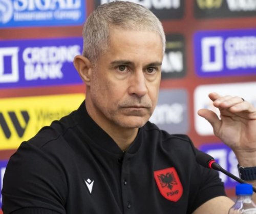 Nga risitë te rikthimet, mungesat dhe pritjet në play-off, Sylvinho flet për të gjitha në konferencë