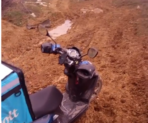 Shoferi turk i “Wolt-it