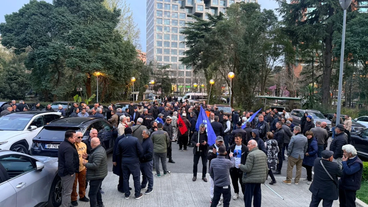  PD-ja nis protestën e radhës kombëtare në Tiranë