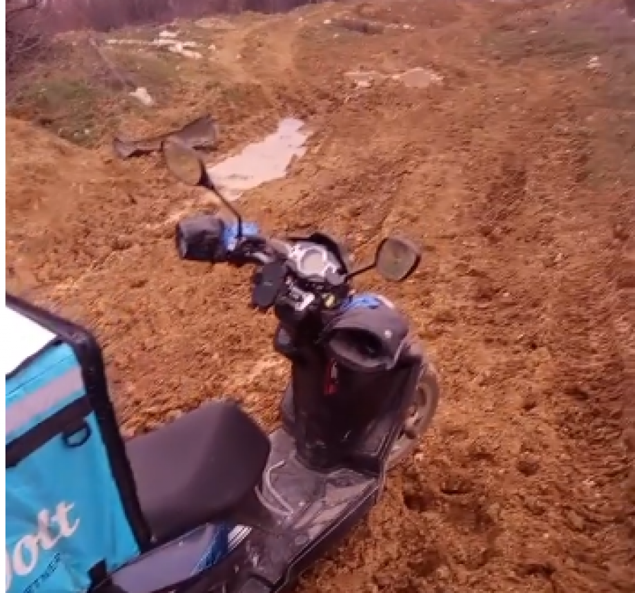 Shoferi turk i “Wolt-it