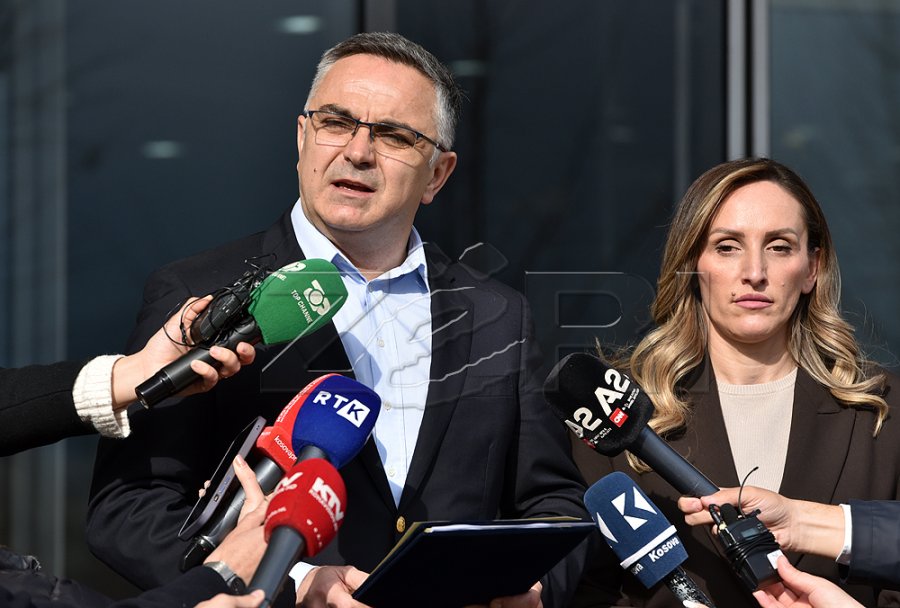 Besnik Tahiri dorëzon kërkesë në Ministrinë e Tregtisë për marrjen e masave urgjente për përballimin e situatës ekonomike në vend