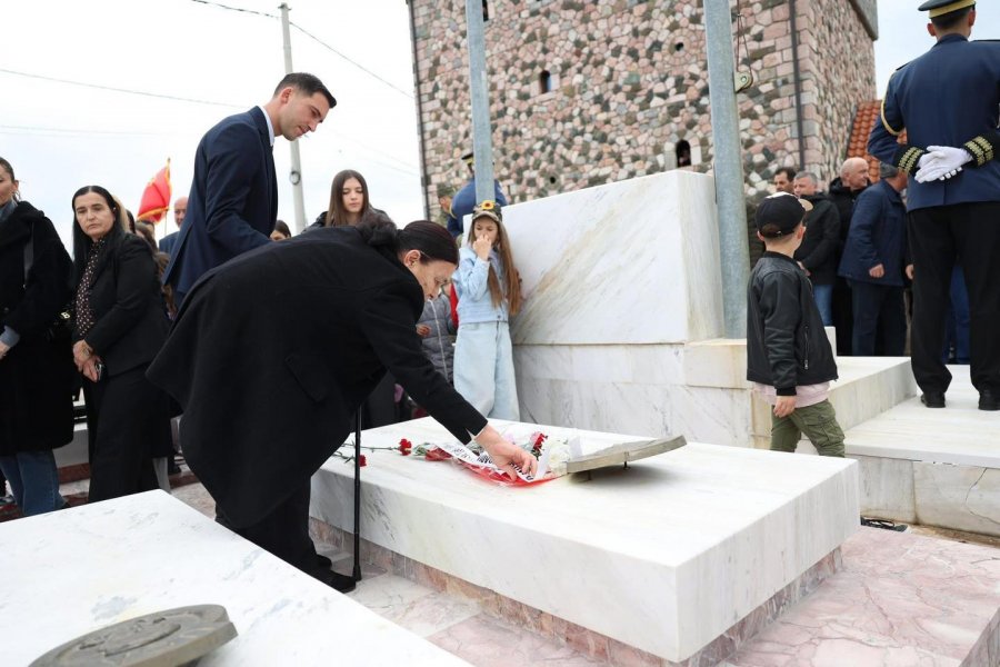 28 vjet nga Epopeja e Dukagjinit, Hilmi Haradinaj kujtohet për qëndresën heroike ndaj rrethimit të trefishtë