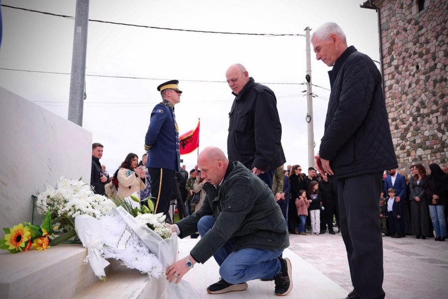 Lladrovci nderon Epopenë e Dukagjinit dhe fillimin e bombardimeve të NATO-s