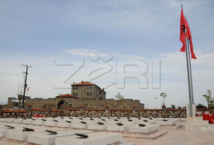 Haxhiu: Familja Haradinaj dhe luftëtarët e tjerë dëshmuan se përpjekja për liri nuk thyhet