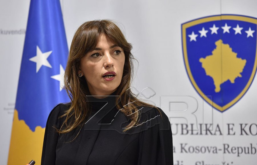 Haxhiu njofton për vdekjen e babait të saj: Mbështetësi im më i madh, nuk do të harroj kurrë