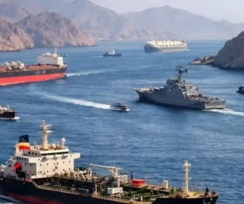 Rreth 1 900 anije mbeten të bllokuara pranë Ngushticës së Hormuzit