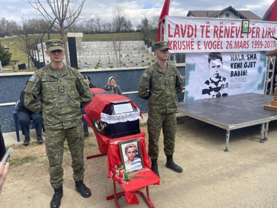 Gara: Pas një pritjeje të rëndë e të gjatë, eshtrat e Ajvaz Shehut rikthehen në tokën e tij