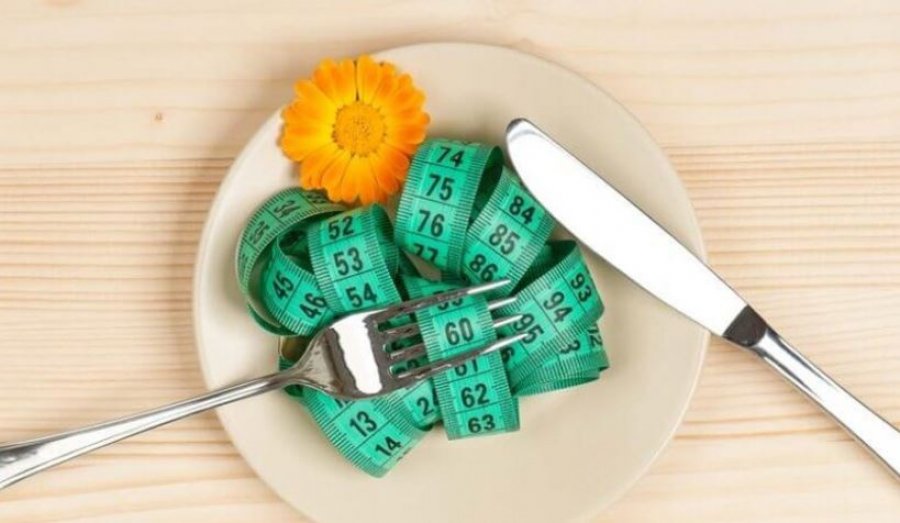 Jo vetëm dietë, pesë këshilla për t’u dobësuar