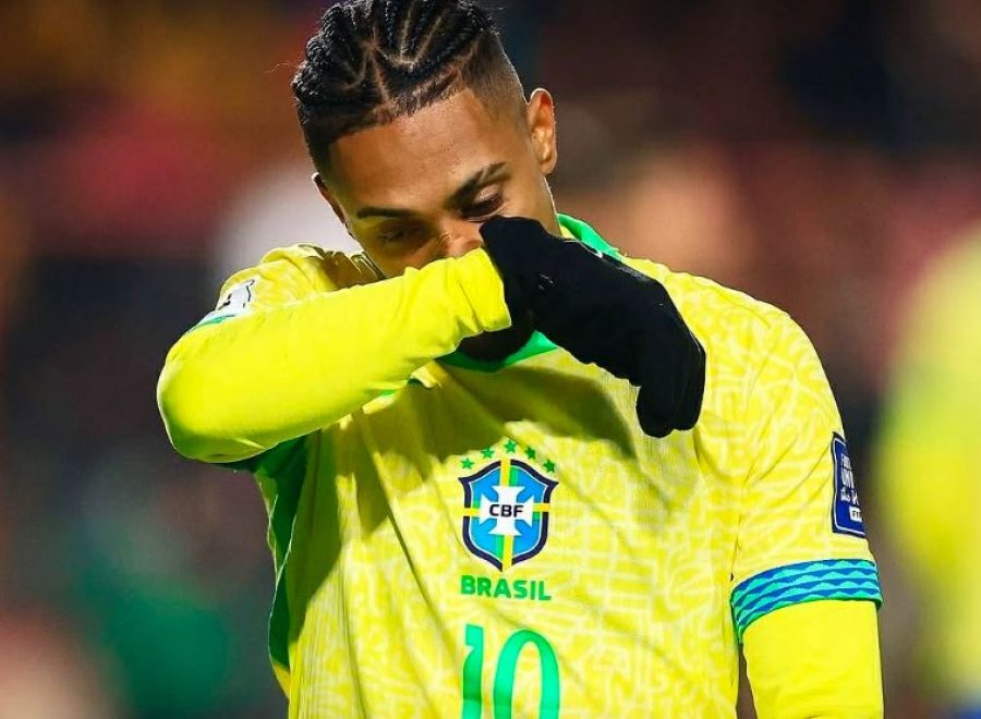 Raphinha pëson lëndim ndaj Francës, largohet në pjesën e parë