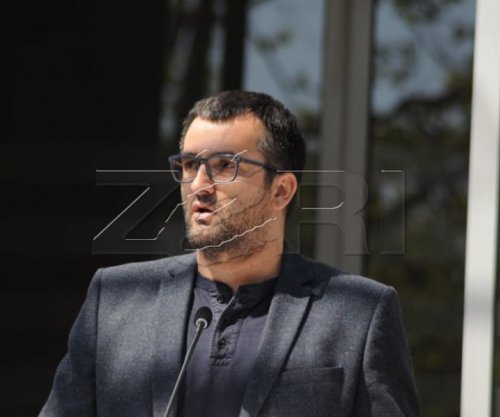 Reagon Nushi: Shkëlzen Gashi e ka shitë librin e masakrave nëpër diasporë kah 55 franga