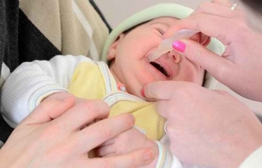 Mungon vaksina kundër rotavirusit në Kosovë, institucionet presin furnizim