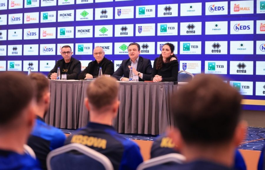 Kurti viziton Kombëtaren: Pas jush është një komb i tërë