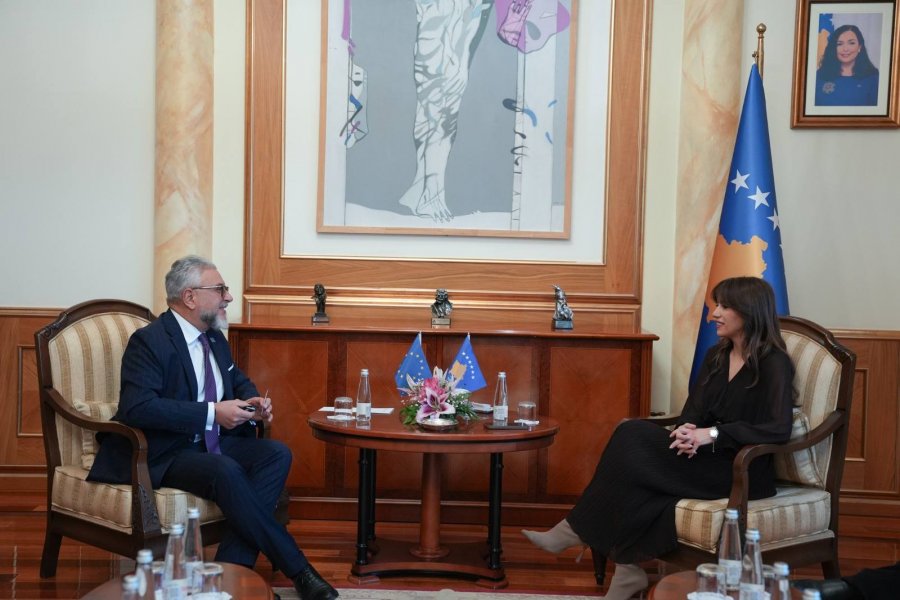 Haxhiu takon shefin e EULEX-it, flasin për zhvillimet aktuale në vend