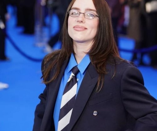 Billie Eilish zbulon pse vesh rroba të gjera: Kisha një marrëdhënie toksike me trupin tim