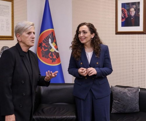 Pasi u rreshtua politikisht krah Vjosa Osmanit, Fahrije Hoti: S’do t’ju zhgënjej