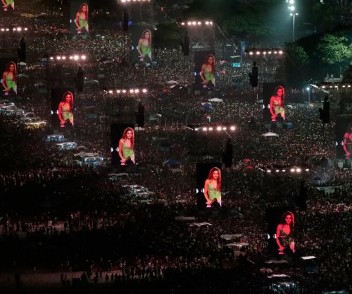Shakira thyen rekord në Copacabana, mbi dy milionë persona në koncertin falas në Brazil