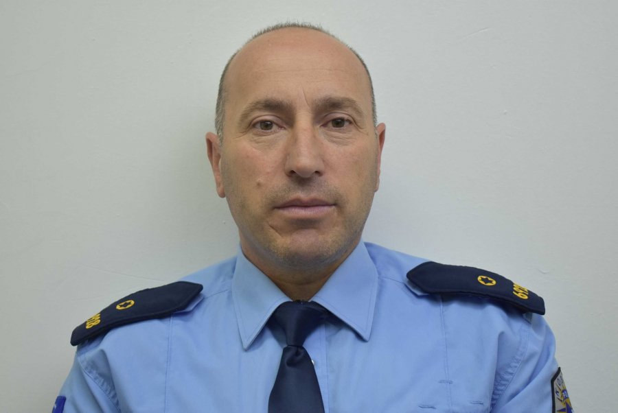 Vdes zyrtari i Policisë së Kosovës