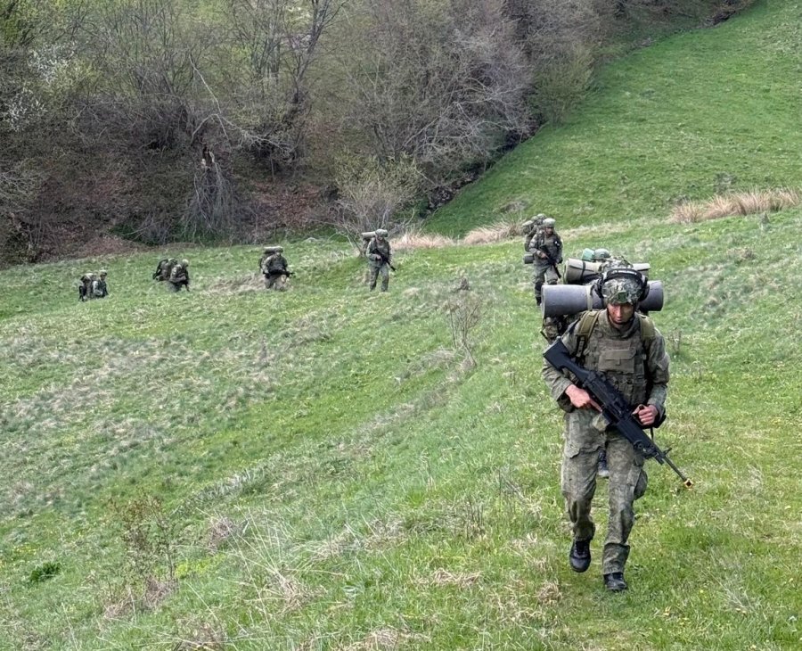 FSK-ja zhvillon kurs bazë për nënoficerët e Këmbësorisë në Regjimentin e Tretë