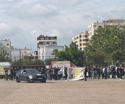 Protestë në Durrës pas aksidentit tragjik ku humbën jetën dy të mitur: Ku është drejtësia?