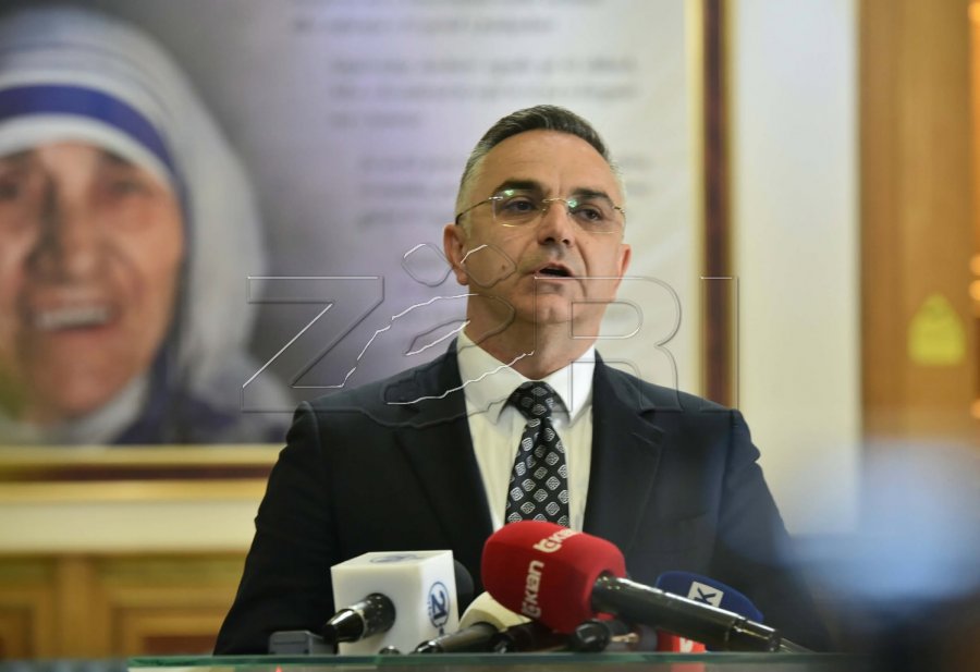 Tahiri për ofertën e AAK-së për kuorumin: S’duam asnjë pozitë për vete, vetëm 6 kërkesa strategjike
