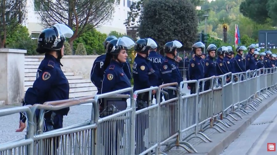 Sot protesta e opozitës në Tiranë, mbi 1200 policë në terren