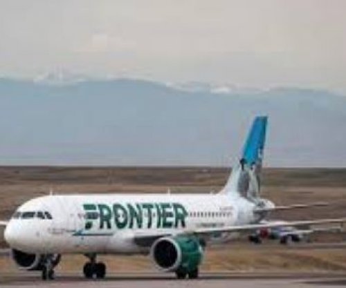 SHBA: Vdes një person pasi u godit nga aeroplani në pistë