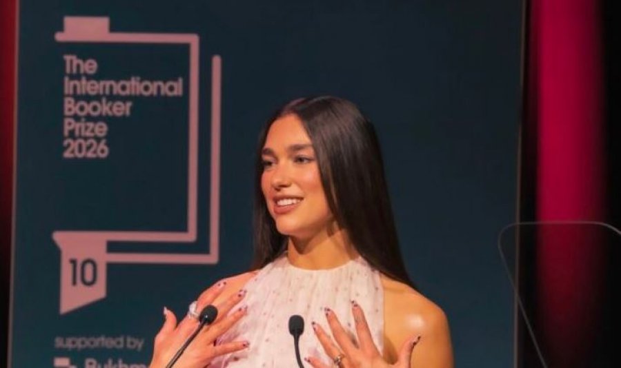 Dua Lipa flet për fuqinë e letërsisë në 10-vjetorin e International Booker Prize