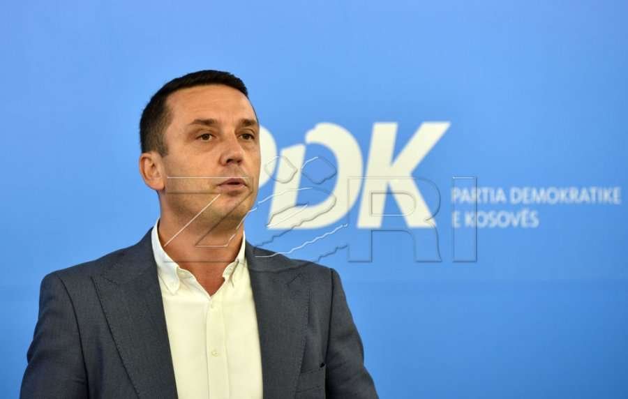 Kujtim Gashi i PDK-së njofton se nuk do jetë kandidat për deputet, tregon arsyet