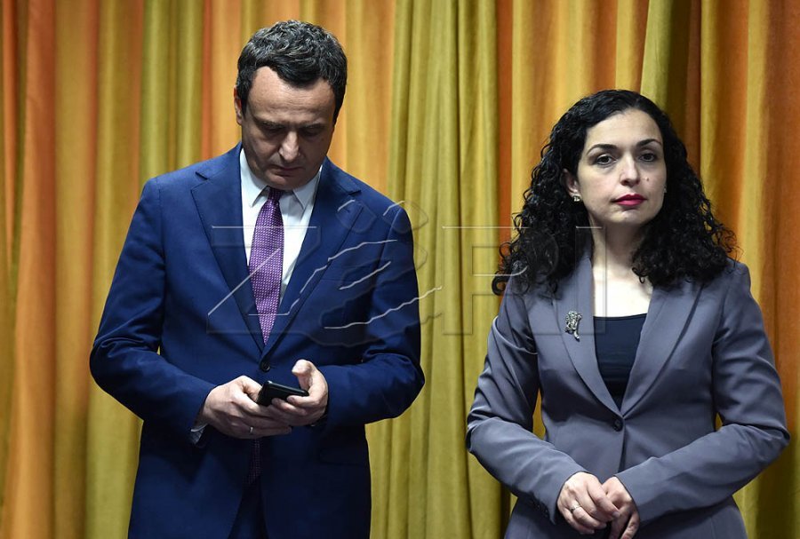 “Shqiptari gjakun ta fal, por suksesin jo” - Çollaku tregon kur ndodhi çarja e madhe mes Kurtit dhe Osmanit
