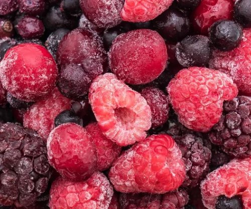 Gjermania zbulon virusin e hepatitit A në frutat e ngrira nga Serbia