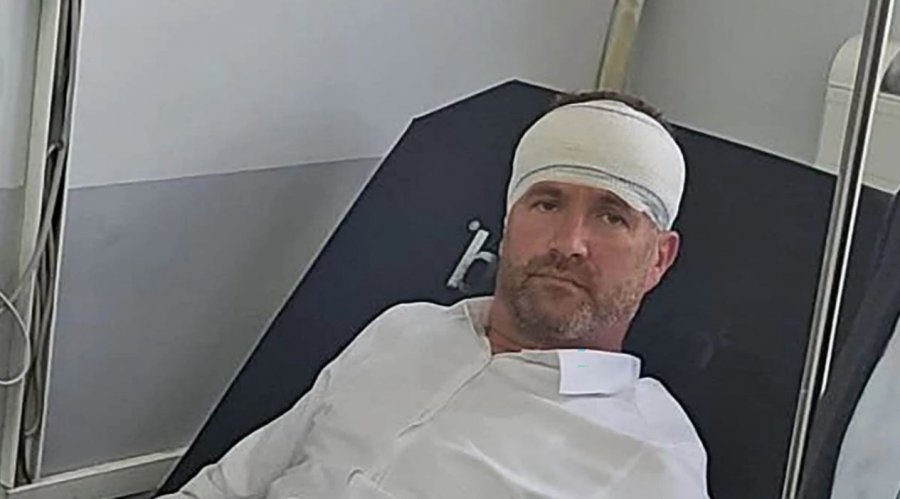Vitia thotë se e ka vizituar në spital Hysni Mehanin: Gjendja e tij është stabile