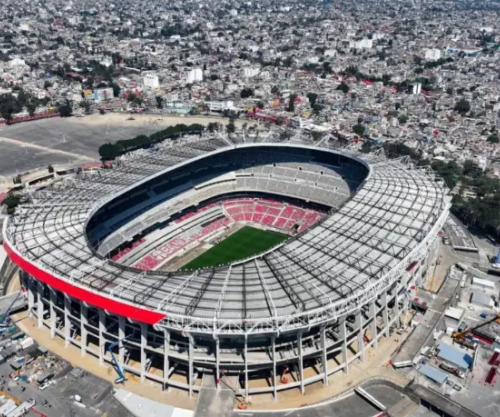 Sinjal alarmues përpara Kupës së Botës: Stadiumi i hapjes fillon të shembet pas rindërtimit