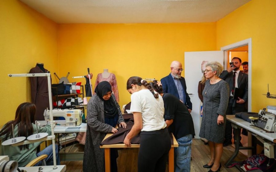 Gërvalla viziton “Diakonie Kosova”: Përfshirja sociale nuk është zgjedhje politike, por përgjegjësi shtetërore