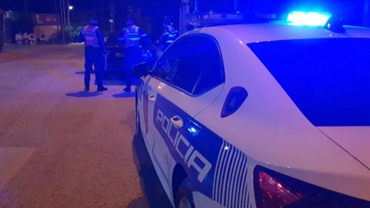 Policia e Shqipërisë ndalon shoferin e dehur në të njëjtin vend ku ditë më parë vdiqën dy fëmijë në Durrës