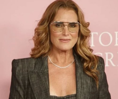 Brooke Shields flet për skenat intime në moshën 11-vjeçare
