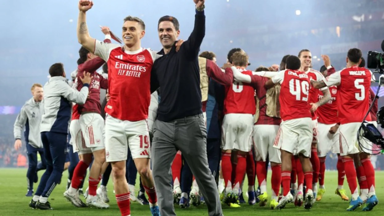 Reagimi i parë i Arsenalit pasi u shpall kampion i Anglisë