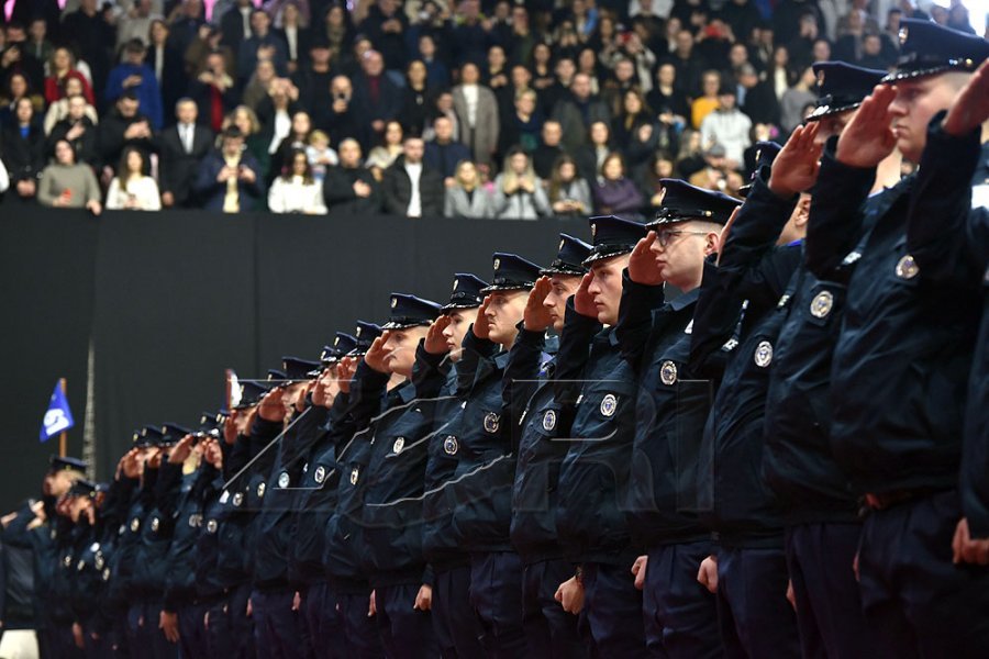 Ekspertët e sigurisë: Gradimi në polici motivon gjeneratat e reja