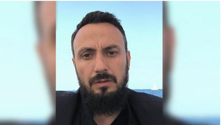 Aktivisti shqiptar largohet nga Izraeli me avion drejt Turqisë