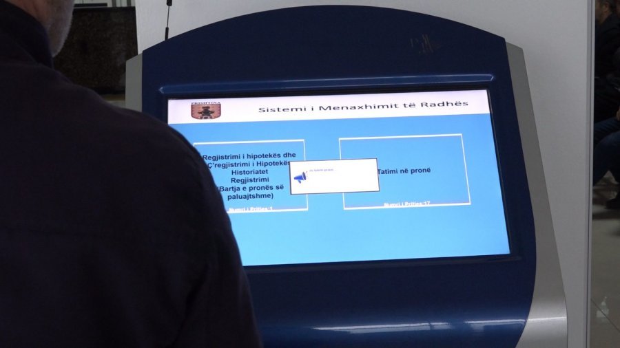 AKK-ja akuzon MF-në për mosfunksionimin e sistemit të tatimit në pronë: Komunat po humbin miliona, qytetarët po penalizohen