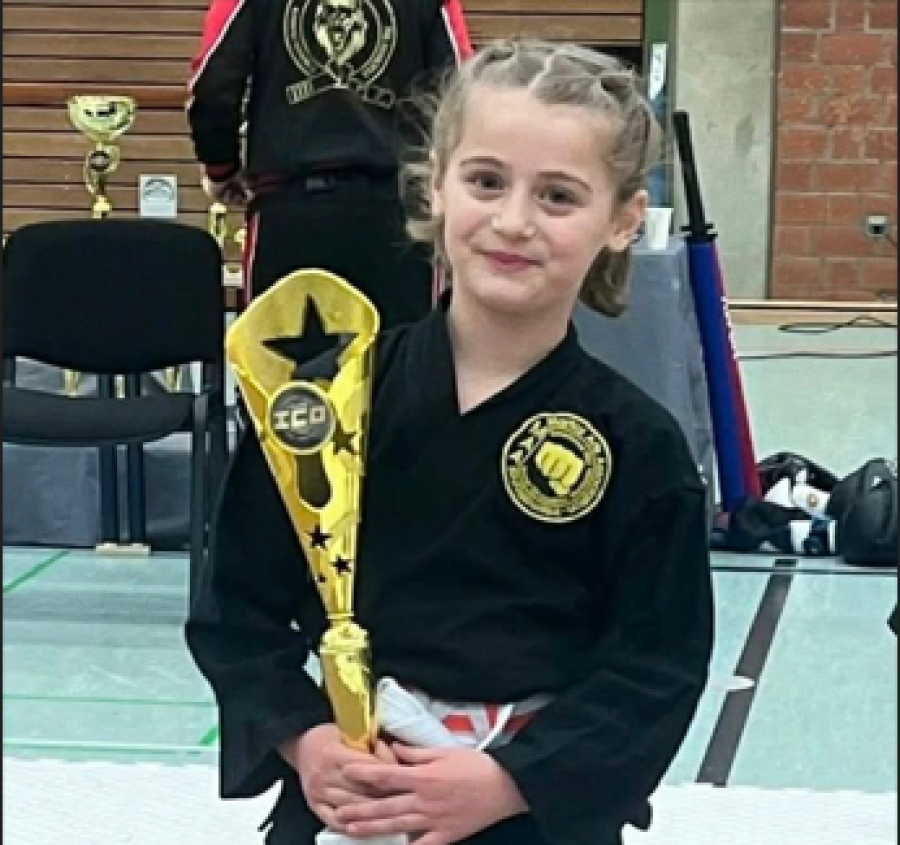 Adea Azemi, kampione evropiane në sportet marciale në moshën 7-vjeçare