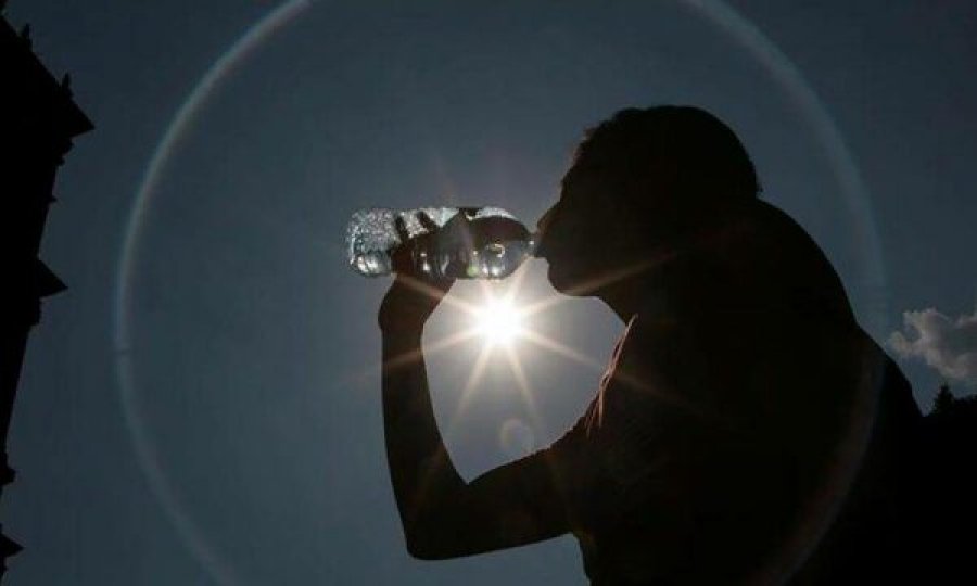 Temperatura jashtëzakonisht të larta pritet të godasin pjesë të Evropës këtë fundjavë