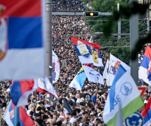 Mbi 100 mijë studentë, sonte u mblodhën kundër Vuçiqit