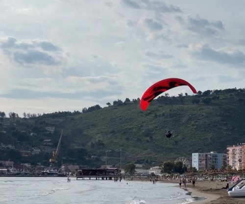 Shëngjini hap zyrtarisht sezonin turistik