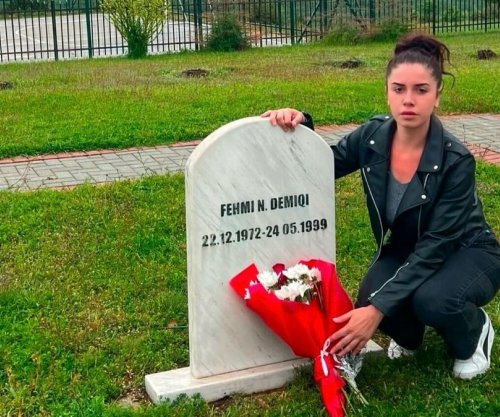 “S’e dëgjova zërin tënd”, vajza e dëshmorit Fehmi Demiqi me fjalë prekëse në përvjetorin e rënies së tij