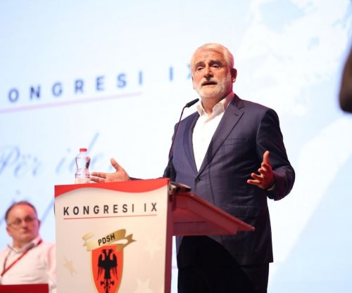 Menduh Thaçi rizgjidhet kryetar i Partisë Demokratike Shqiptare