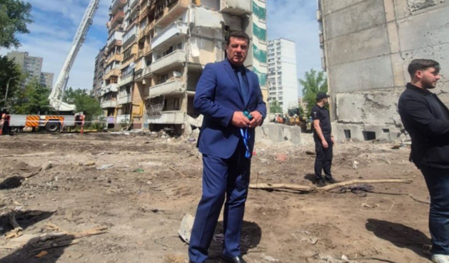 Rezidenca në Kiev ku jetonte u shkatërrua nga sulmet ruse, flet ambasadori Ernal Fino