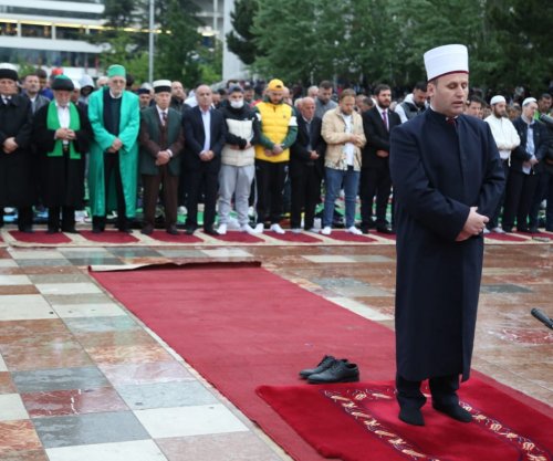 Namazi i Kurban Bajramit falet në ora 06:30 në Shqipëri