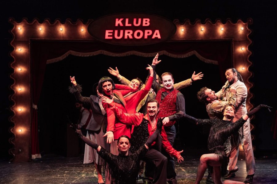 “Kabare 1999” sonte në Teatrin e Gjilanit